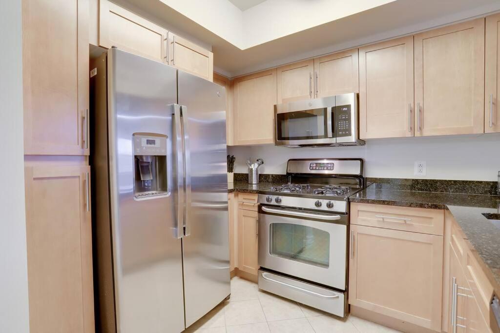 Bright And Cozy Apartment Near Pentagon City Arlington Luaran gambar