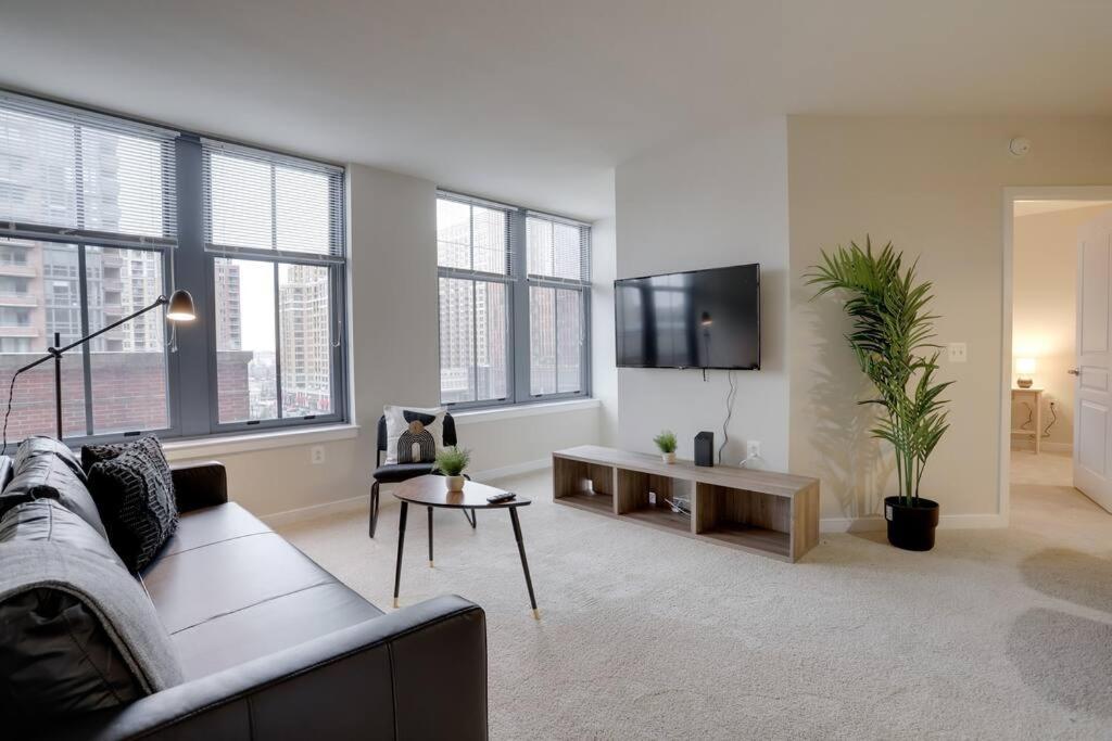 Bright And Cozy Apartment Near Pentagon City Arlington Luaran gambar